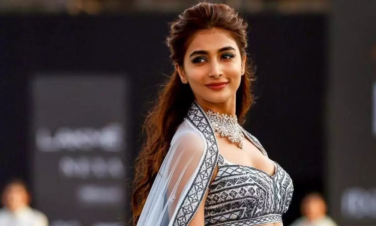 1 month, 3 continents, 4 cities: Pooja Hegdes vacation plan