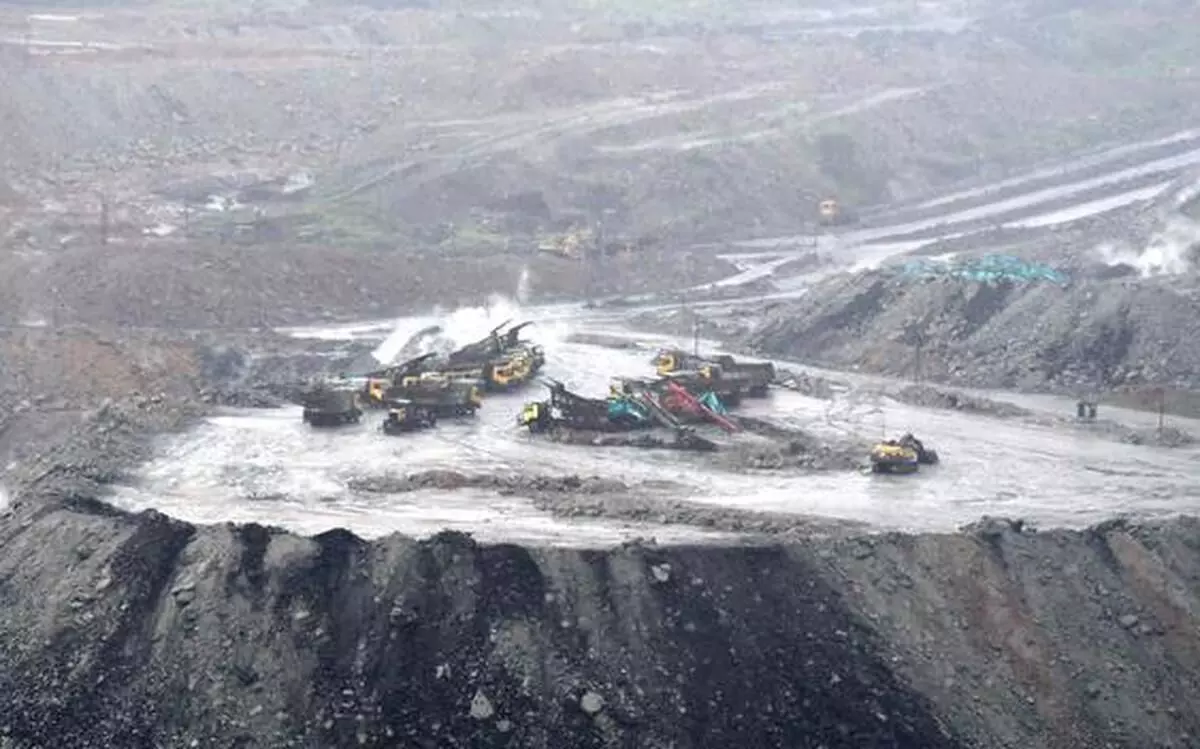 Coal production halted in Singareni amid floods