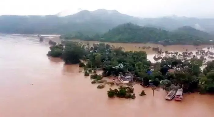 Dhavaleswaram floods: third danger warning issued