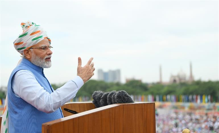 why-pm-modi-s-monday-morning-i-day-speech-was-vulgar