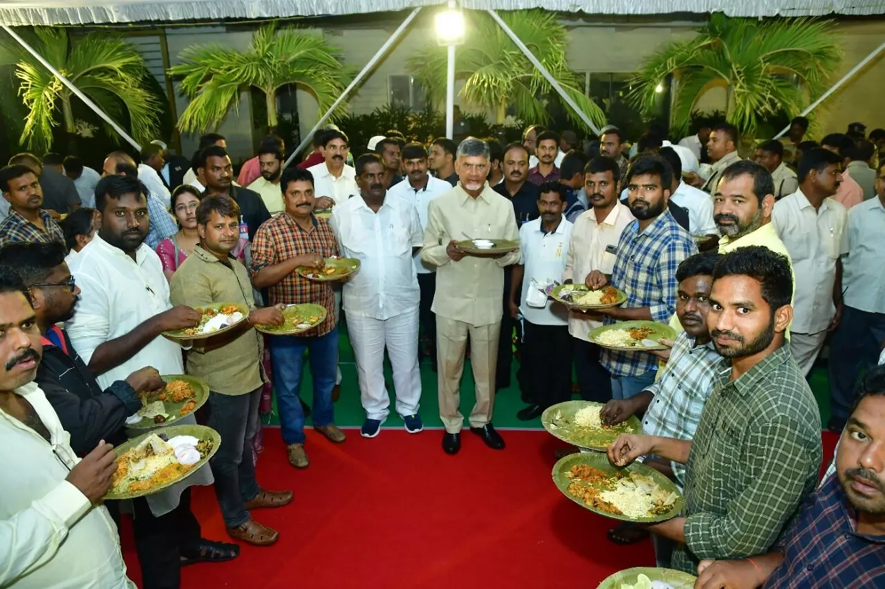 Chandrababu Naidu treats TDP office staff to a dinner