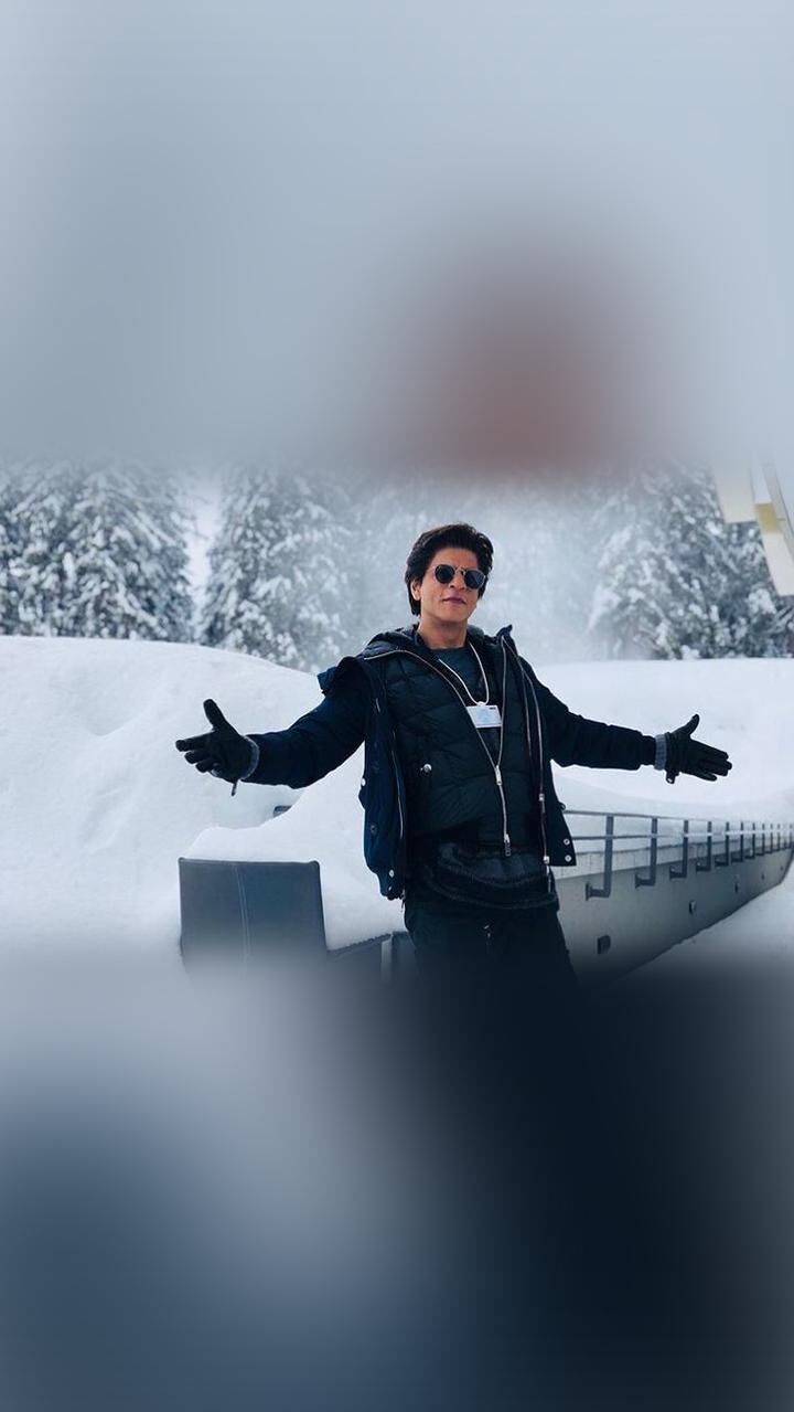 Shah Rukh Khan steals the spotlight at World Governments Summit with his  iconic pose | - Times of India