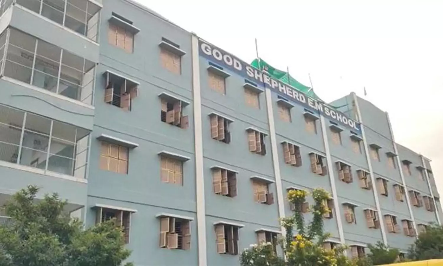 Fifth-class student jumps off school building in Nandyal