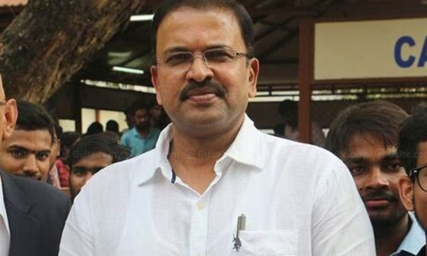 jd-lakshminarayana-would-contest-from-visakhapatnam-says-unsure-of-party