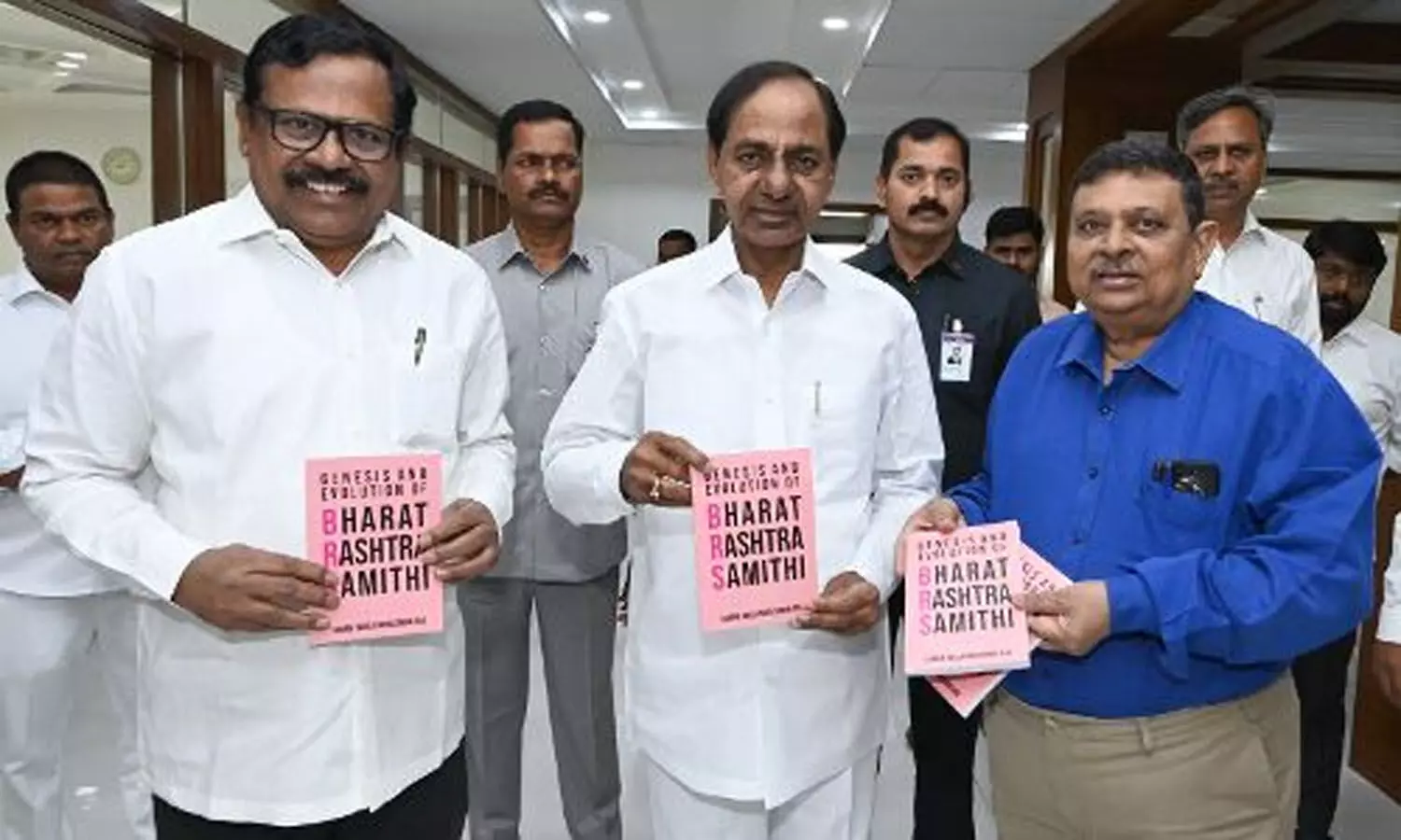 KCR releases Jwala Narasimha Rao’s book on BRS