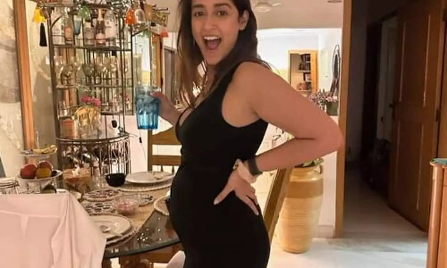 Ileana shares pictures of her baby bump, for the first time; Pics trend on social media