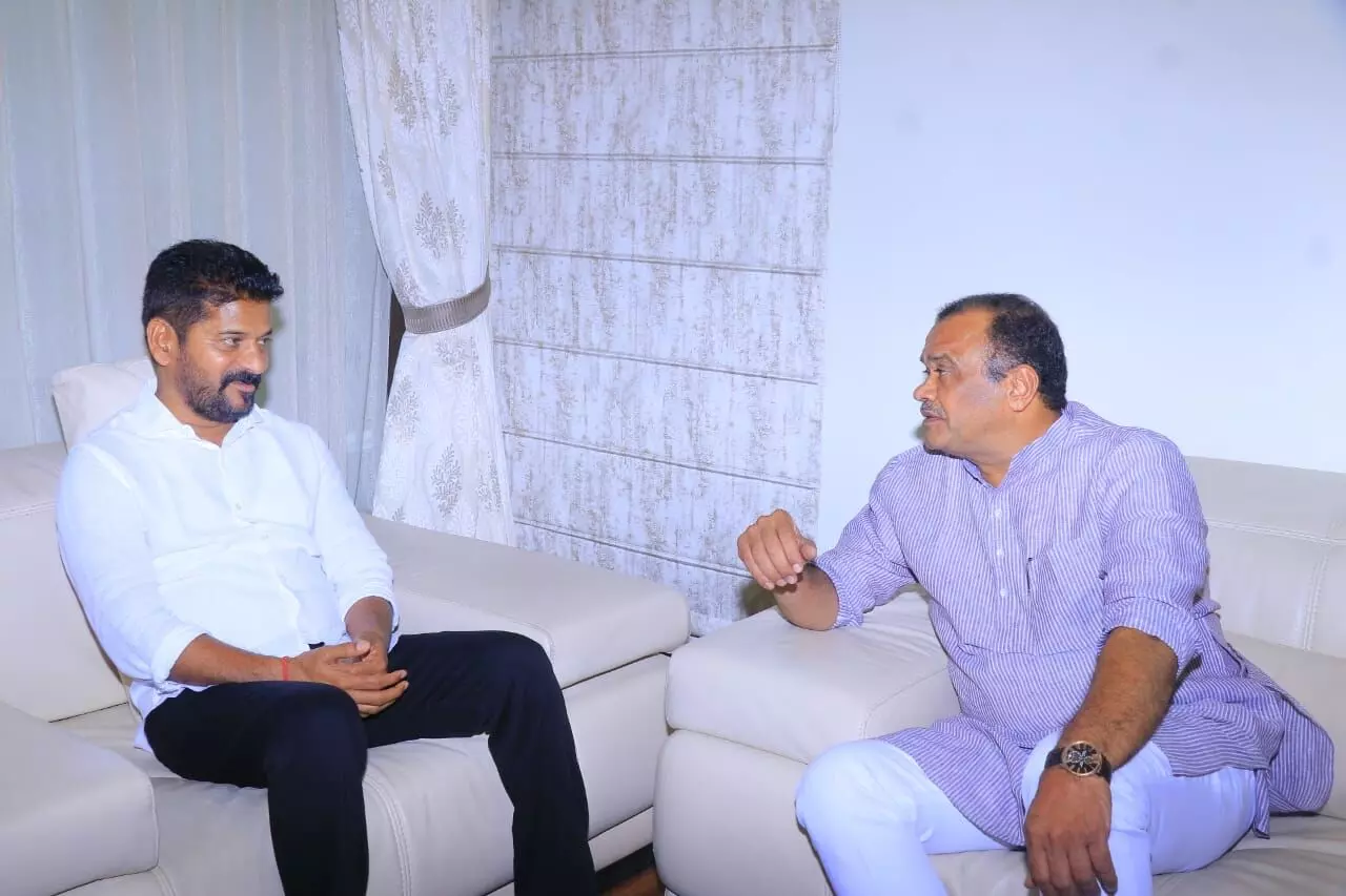 Will bonhomie of Revanth Reddy, Komatireddy Venkat Reddy last long?