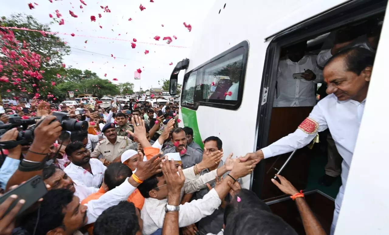 Rousing reception to KCR on two-day road trip to Maharashtra; NCP leader to join BRS