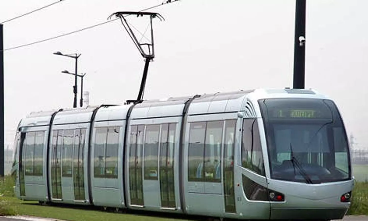 60-km light metro modern tram in Visakhapatnam; minister seeks DPR