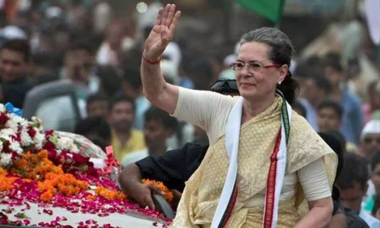 Poll fever: Sonia Gandhi to release Congress election manifesto for Telangana on Sept. 17