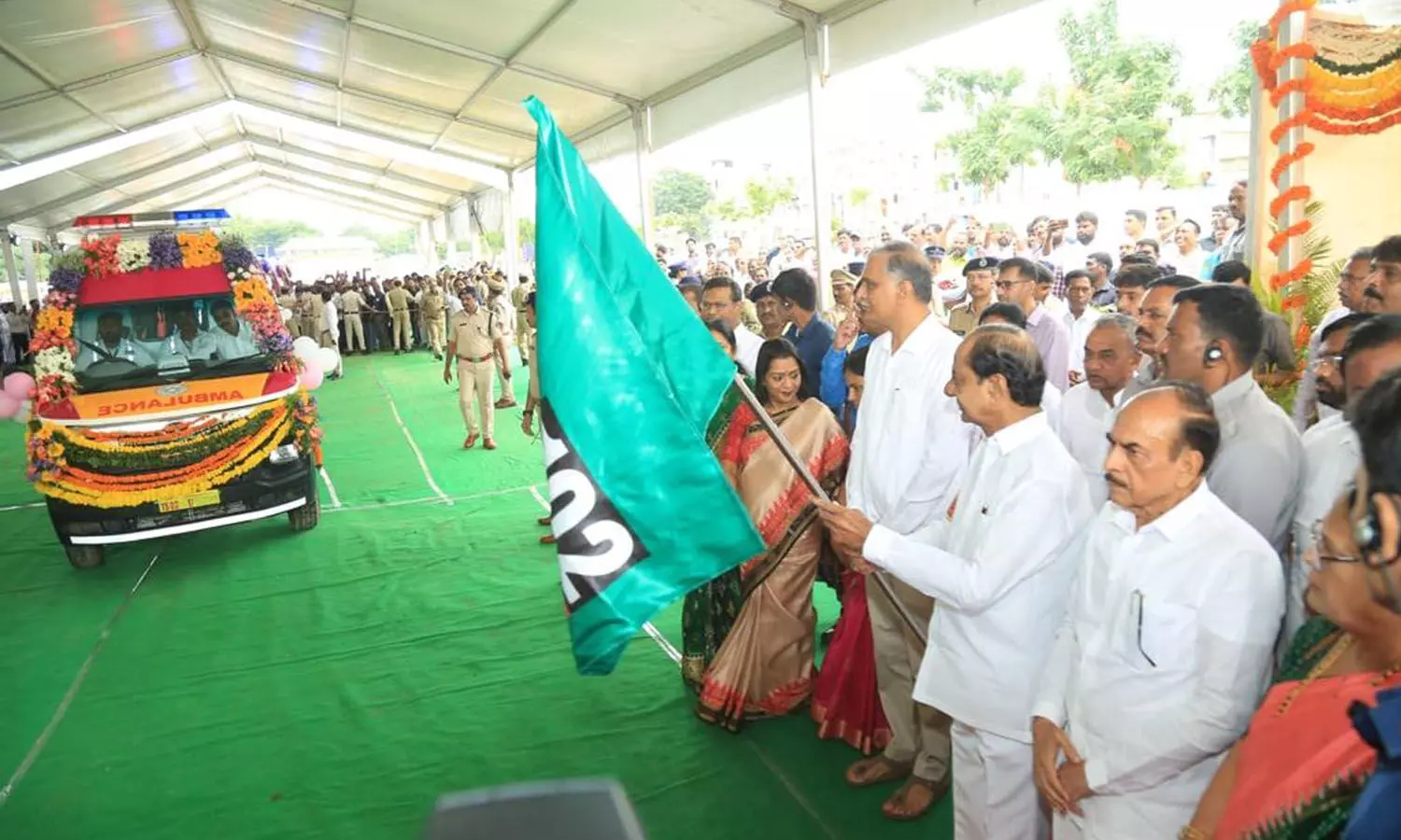 KCR flags off 466 new 108 ambulances, 228 Amma Vodi vehicles in Hyderabad