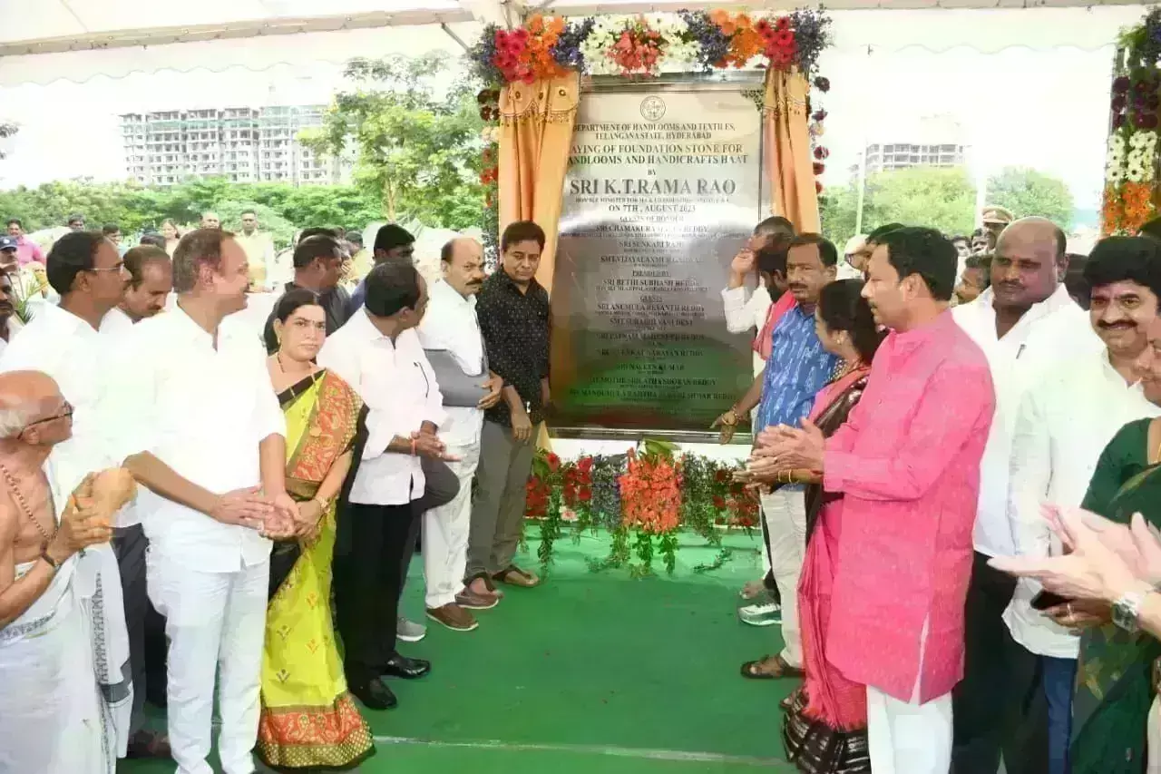 National Handloom Day: Telangana weavers to get Rs 3,000 per loom from September