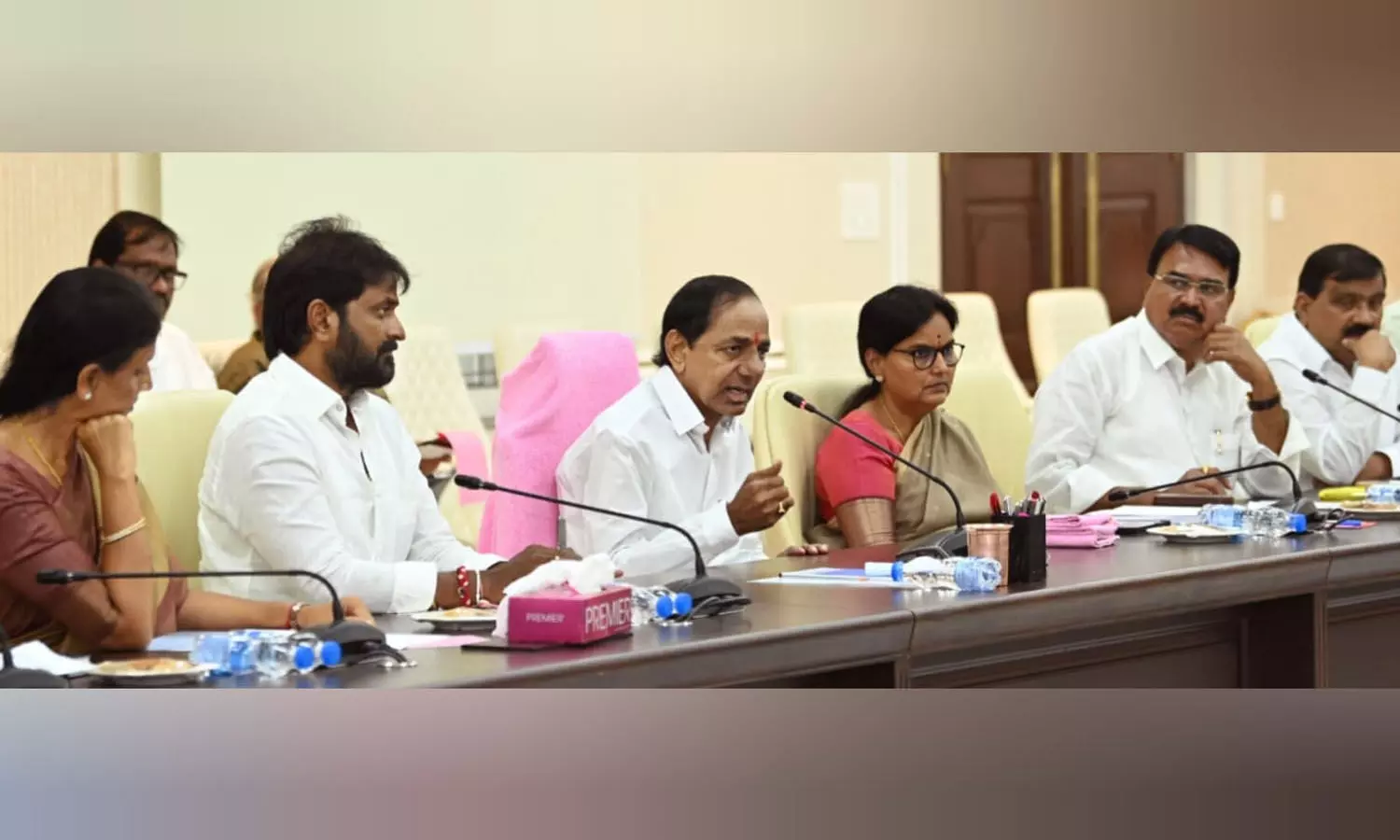 KCR calls for celebrations, to launch PRLIS wet run at Narlapur on September 16