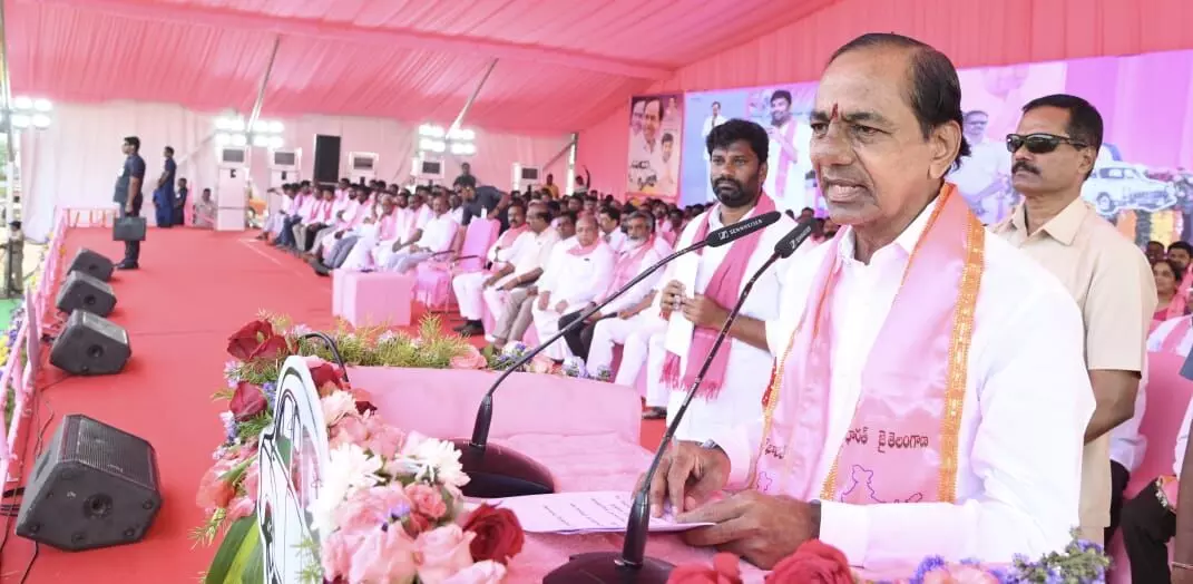 Will people believe in suitcase leaders or those who work for welfare of people?: KCR slams Congress