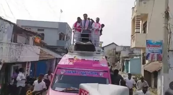 KTR escapes fall during Armur road show, safe, moves on