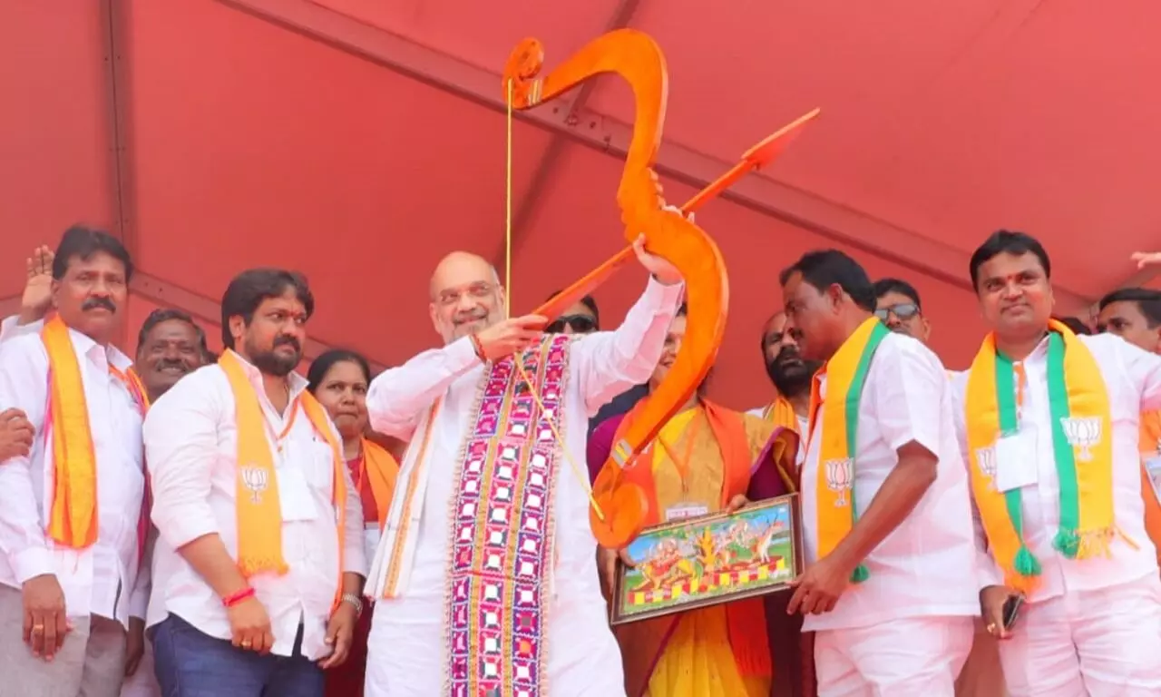 BJP will provide four gas cylinders to Telangana women free of cost: Amit Shah