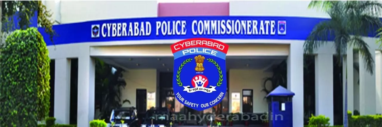 Cyberabad CP transfers Mokila, Moinabad Inspectors over complaints of corruption