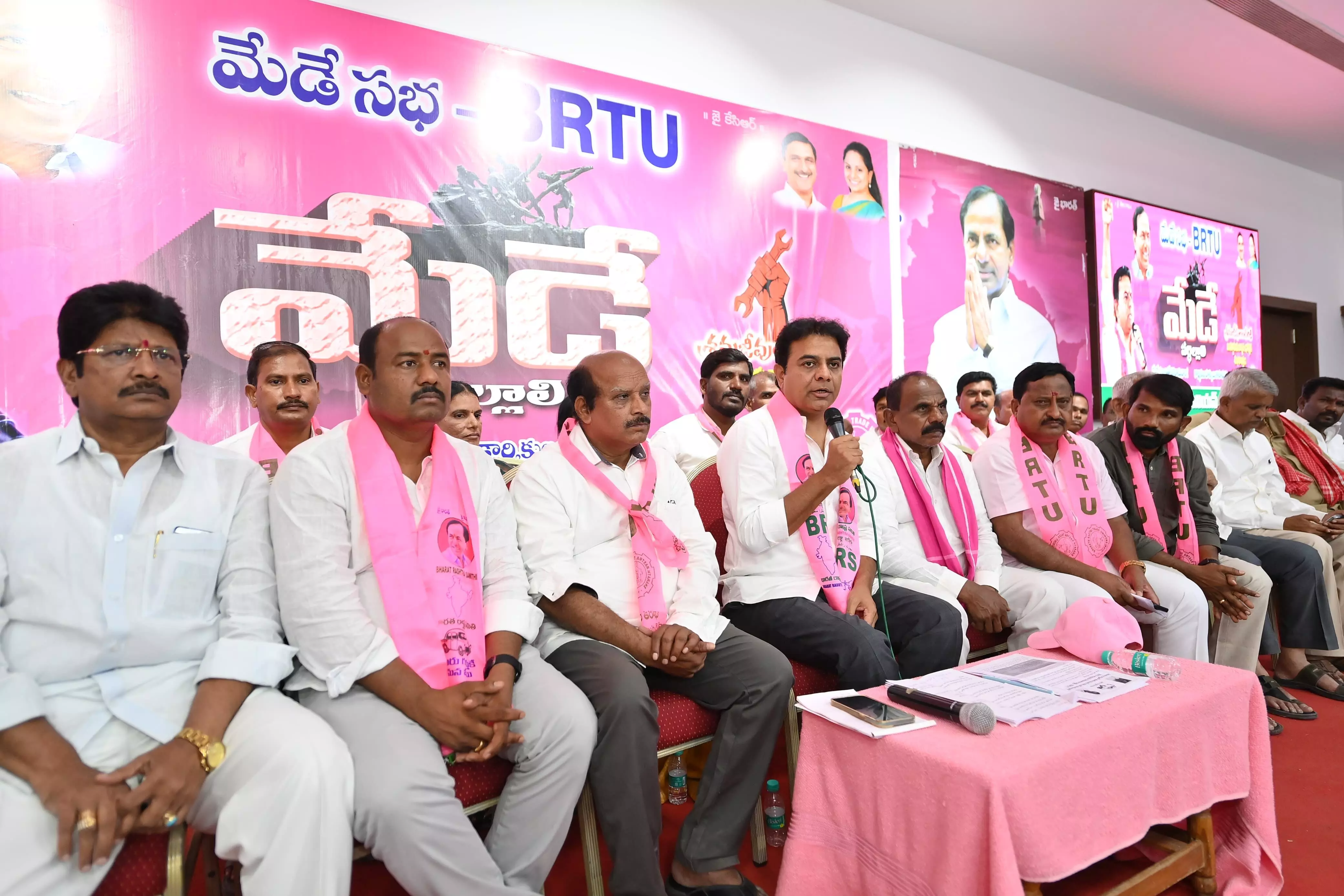 KTR blames Telangana Govt for increasing suicides, urges action on weavers suicides on May Day