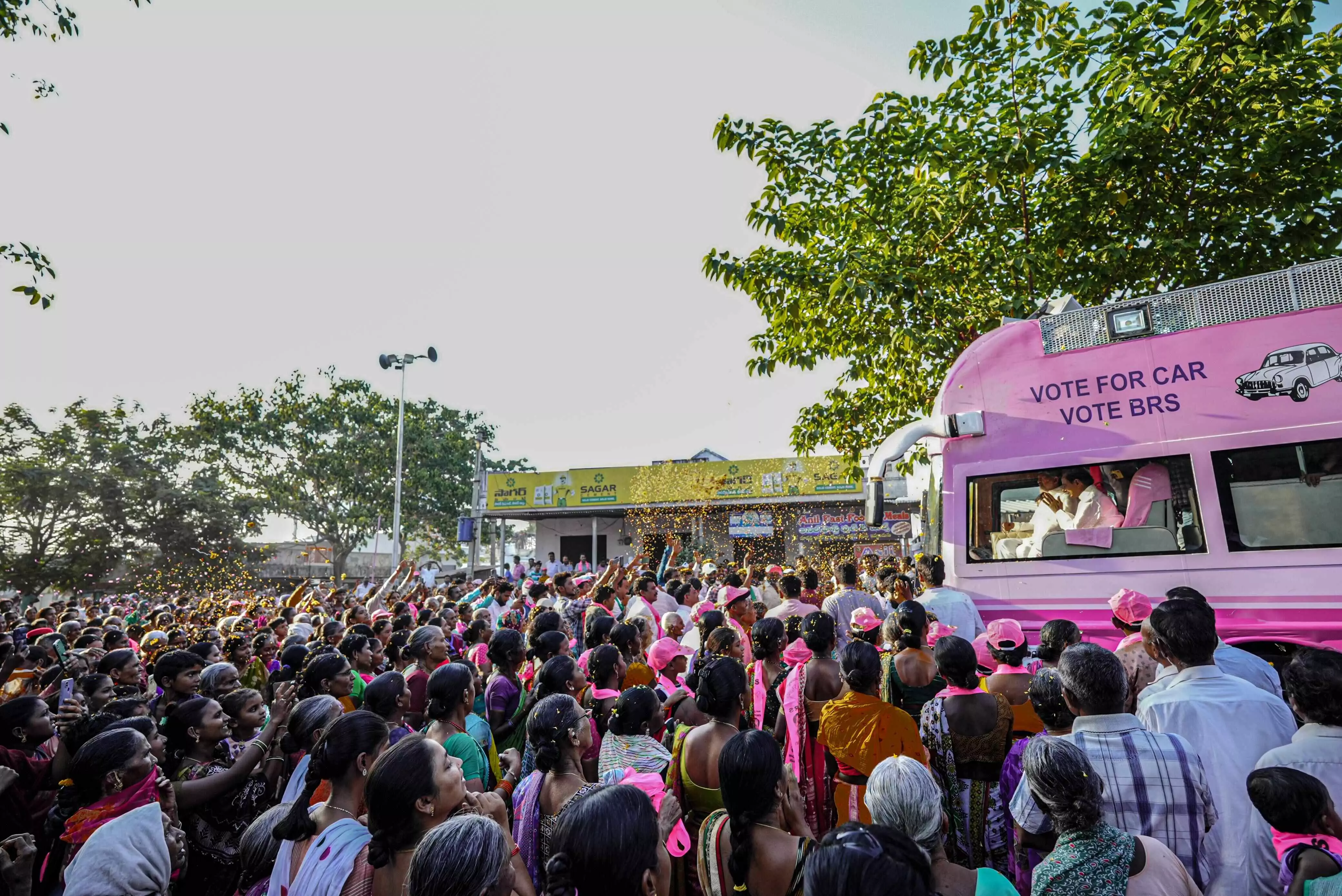 “Rytu Bandhu started because KCR hit road, keep fighting,” says KCR in Nizamabad