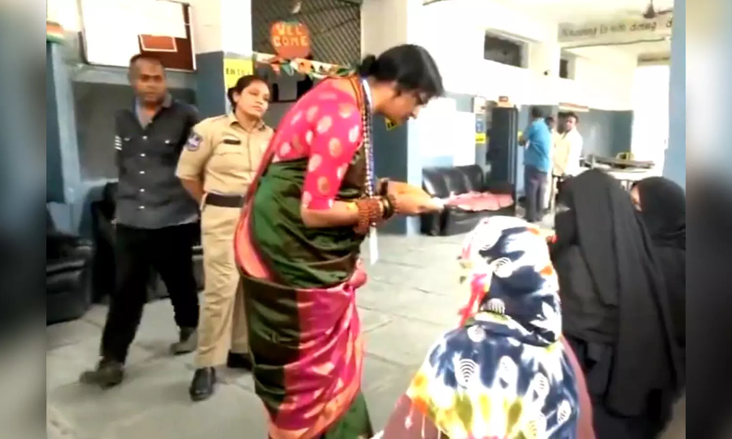 Hyderabad police book BJP MP candidate Madhavi Latha for checking IDs, faces of Burqa-clad voters