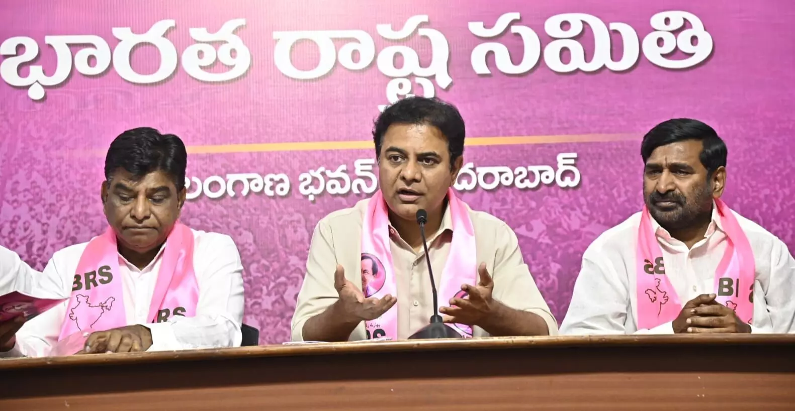 KTR predicts Congress likely to secure only one MP seat in Telangana