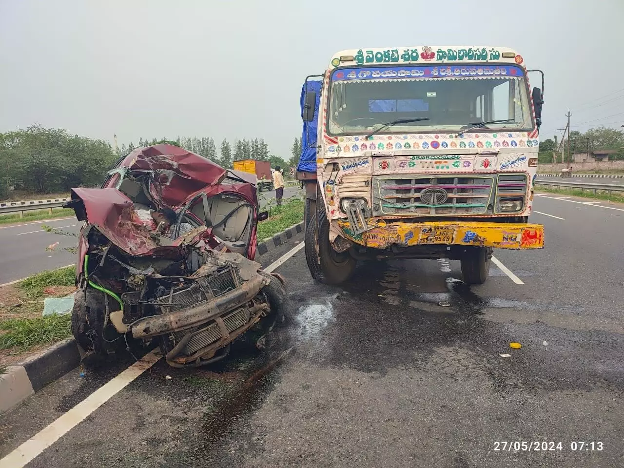 11 including Telangana district court judge killed in different road accidents in Andhra Pradesh