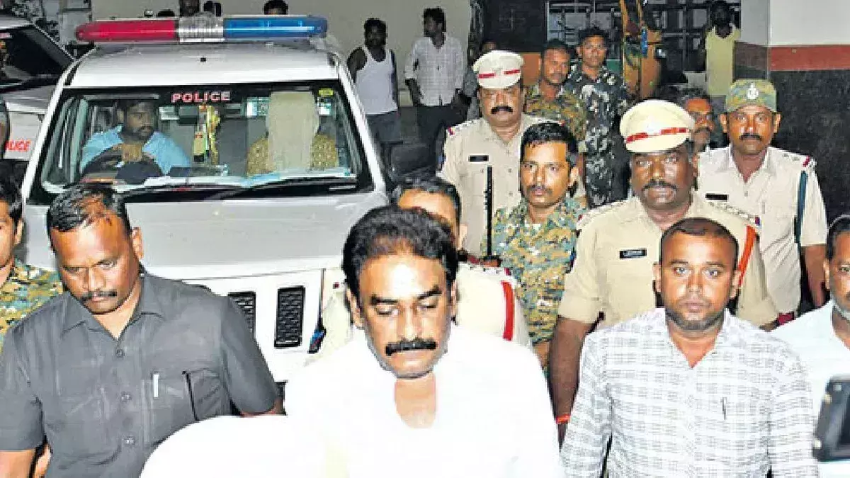Macherla Court remands Pinnelli Ramakrishna Reddy for 14 days in Nellore Jail, gives bail in EVM damage, attack on woman cases