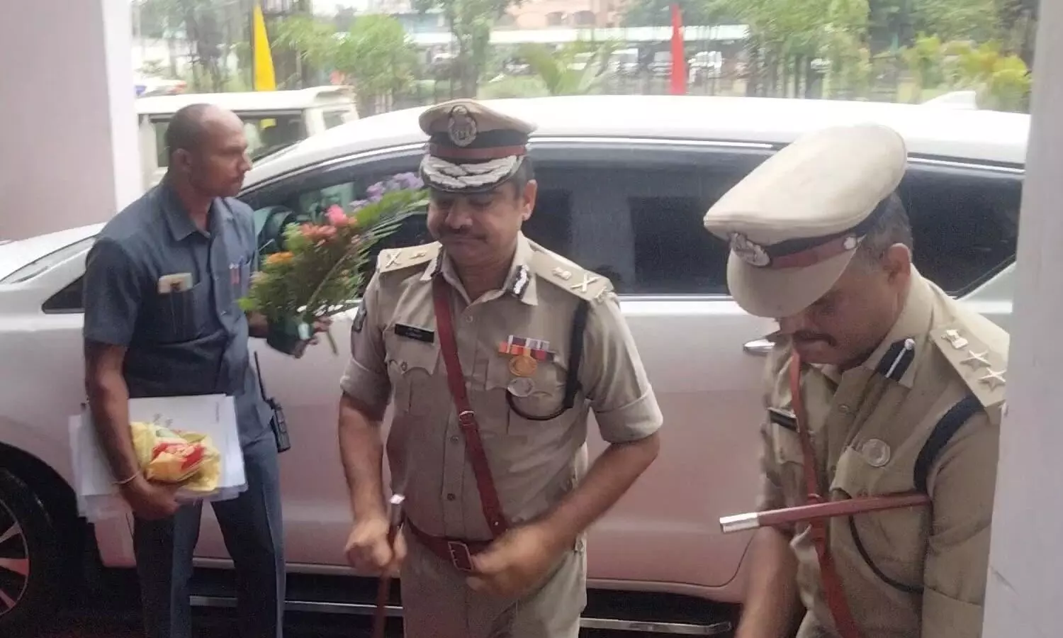 Bagchi takes over as Vizag police commissioner, recalls his honeymoon connection with city