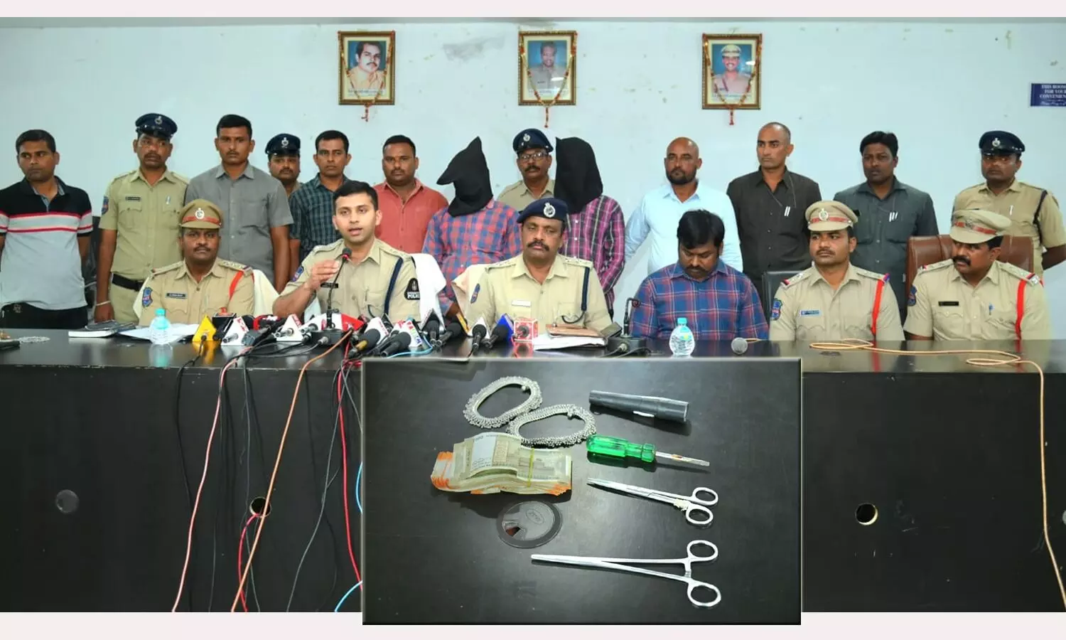 Nalgonda Police arrest two members of notorious Pardhi Gang