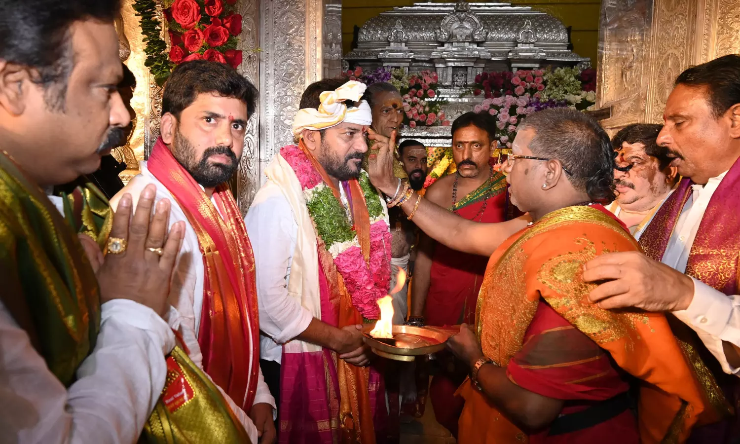 Thousands of devotees participating in Ujjaini Mahankali Bonalu Jatara