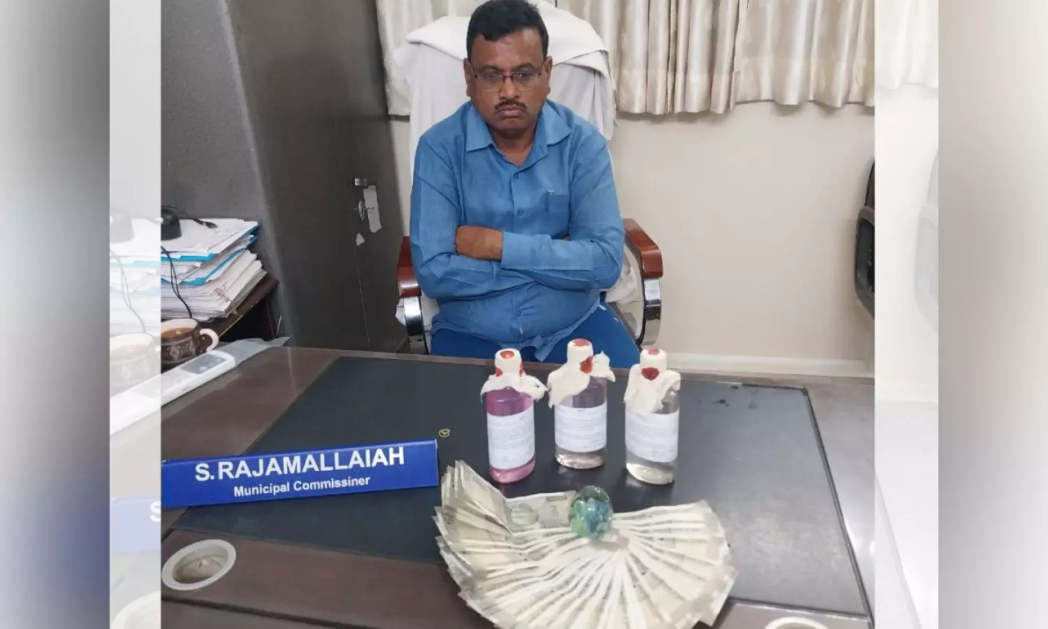 Damayyiguda Municipal Commissioner arrested by ACB for accepting bribe