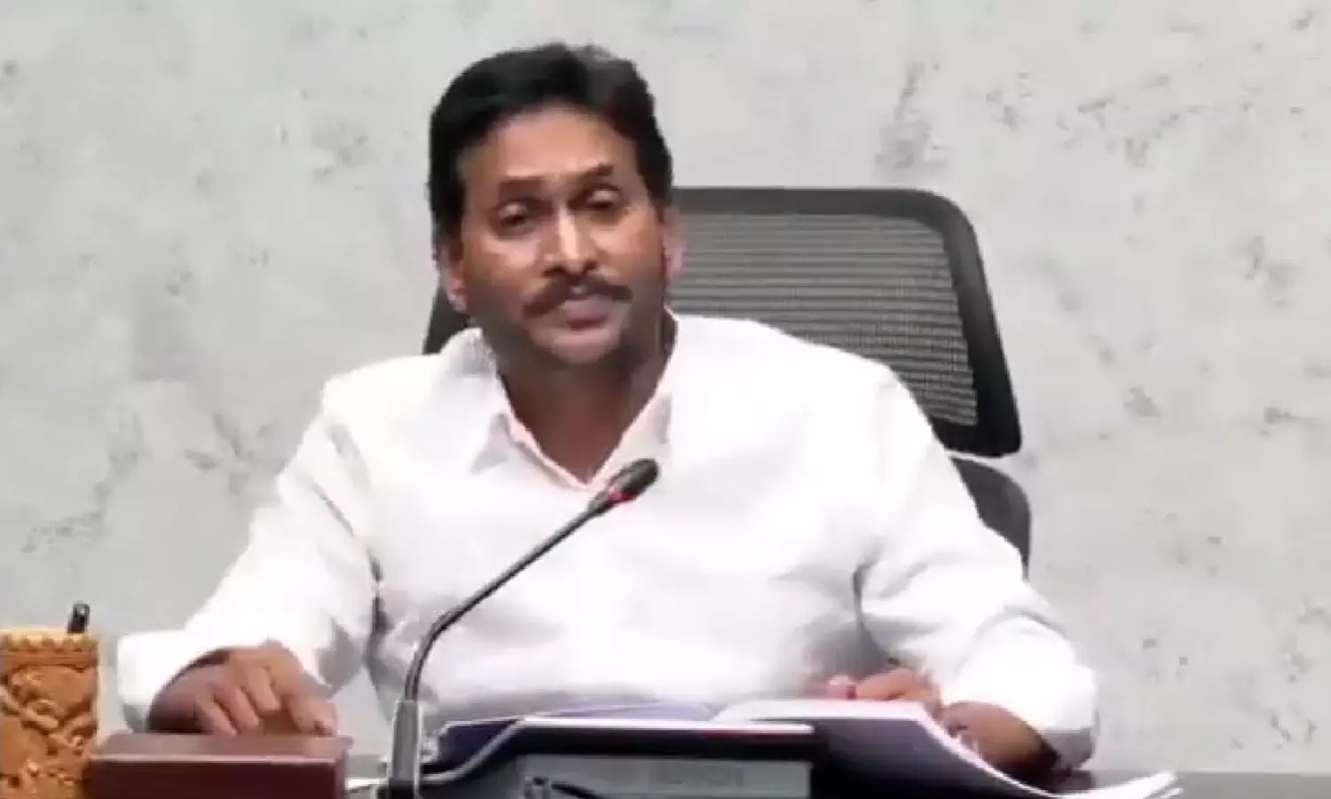 Jagan criticises Chandrababu Naidus governance, calls for public awareness