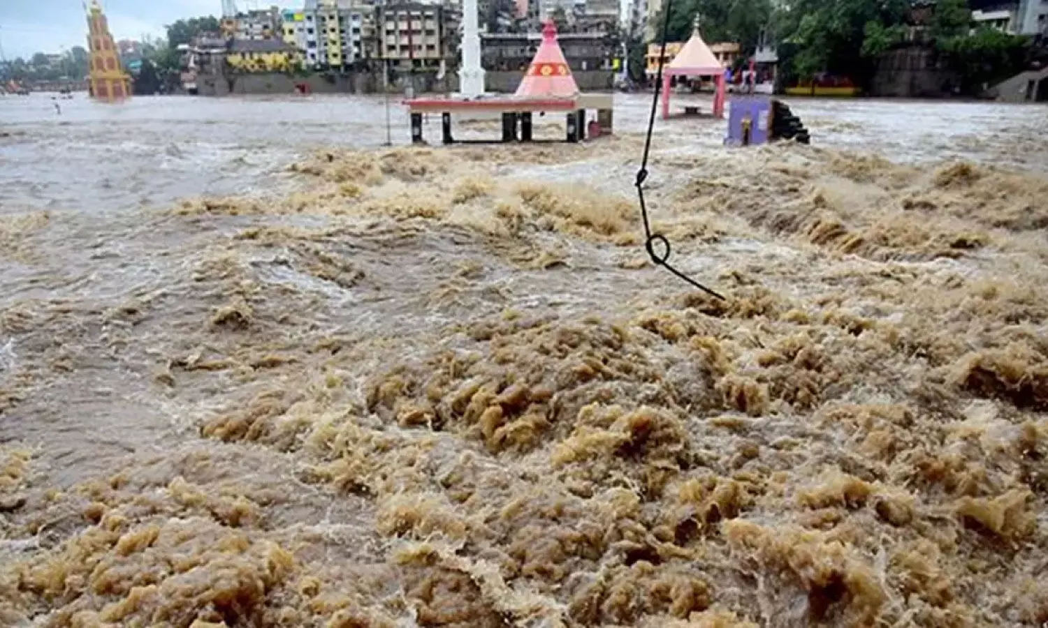 First-level flood warning issued as Godavari water levels rise at Bhadrachalam