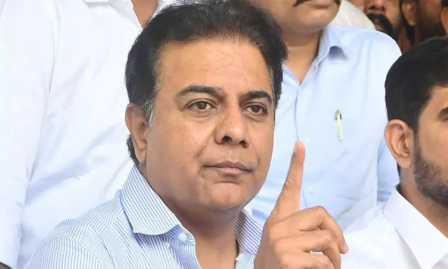 KTR accuses Revanth Reddy of attempting to mortgage IT land for loans