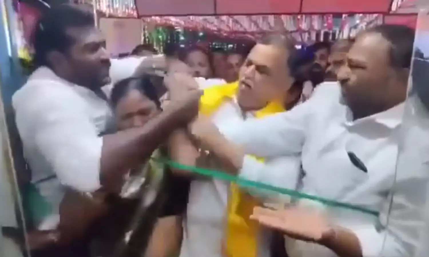 TDP leaders clash during Anna Canteen inauguration in Rajampet