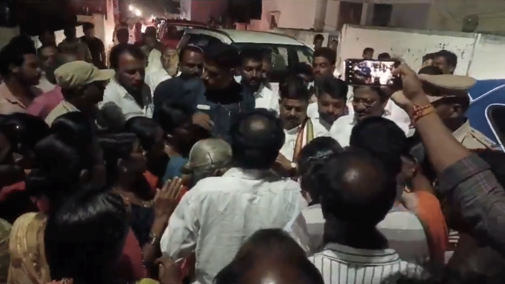 Congress MLA Balu Naik faces protest from villagers in Nalgonda