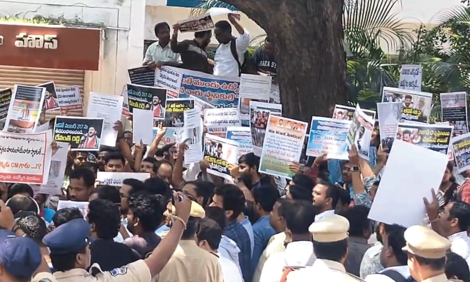 GO 317 protesters surround Gandhi Bhavan, demand resolution from Congress