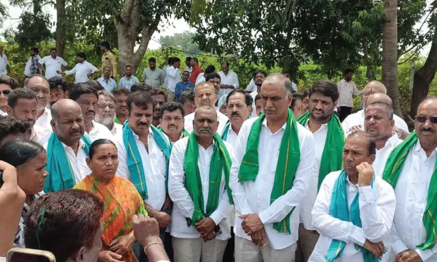 Harish Rao supports farmers protesting against Pharma City in Sangareddy