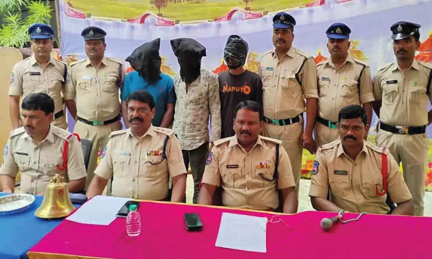 Medak Police arrest inter-state robbers involved in temple thefts