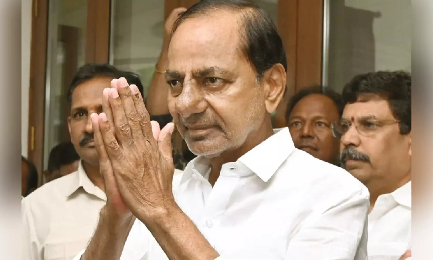 KCR extends Dussehra greetings to people of Telangana