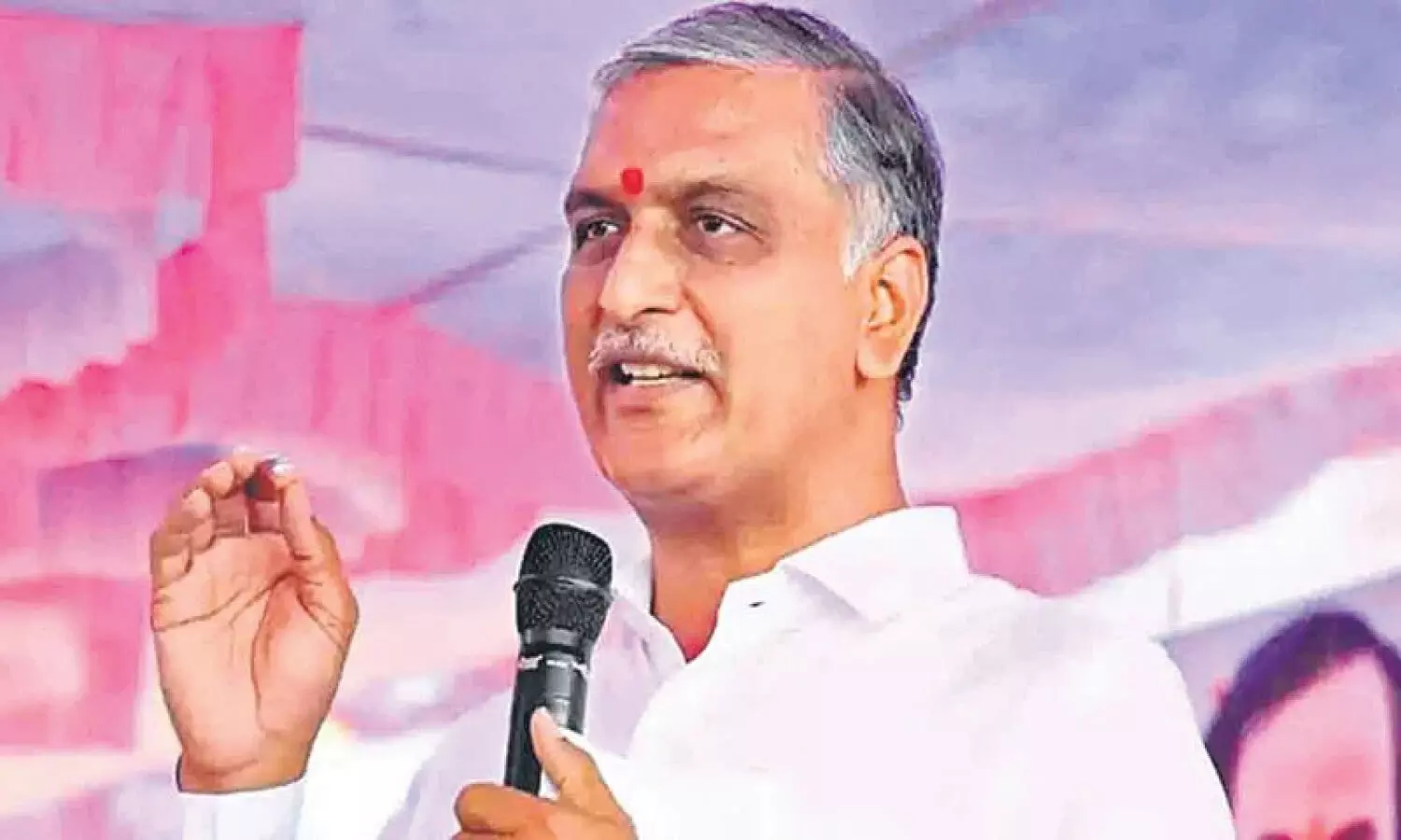 Harish Rao criticises Congress govt for halting Bathukamma saree distribution