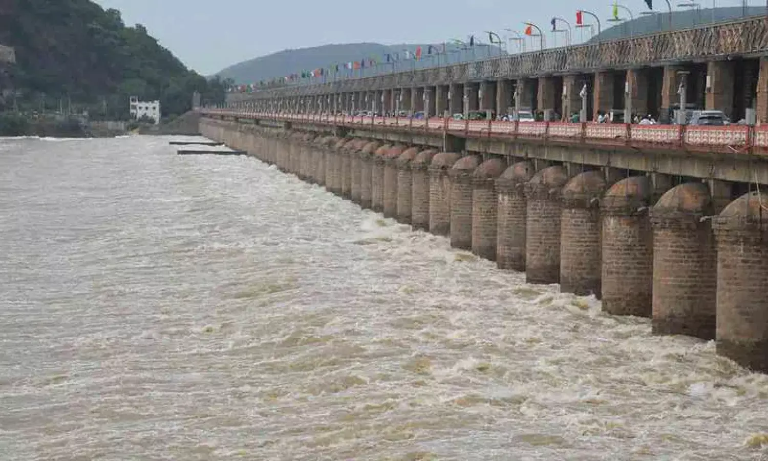 Prakasam barrage floodgates open as heavy inflows continue