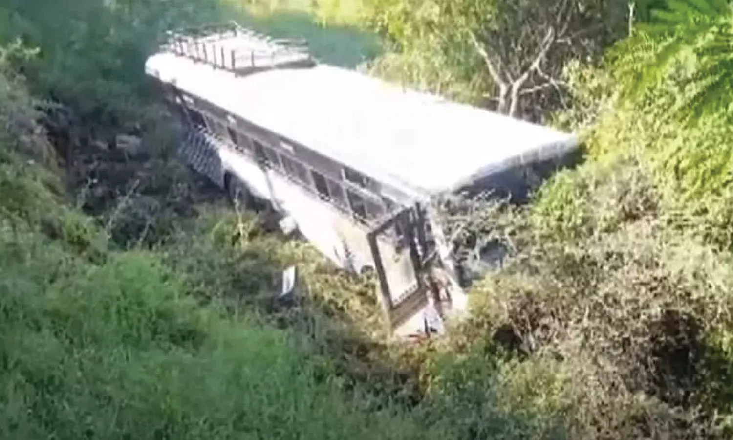 RTC bus falls into gorge near Pulivendula, 20 injured